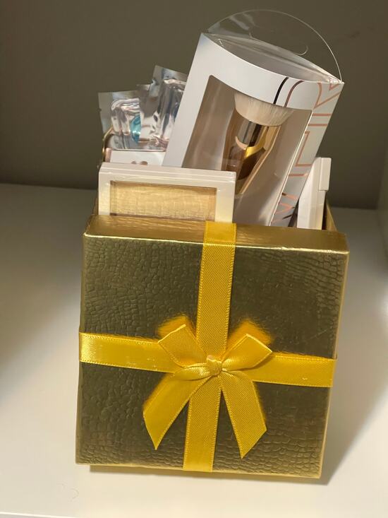 Assorted Brands Other - Beauty Gift Bundle